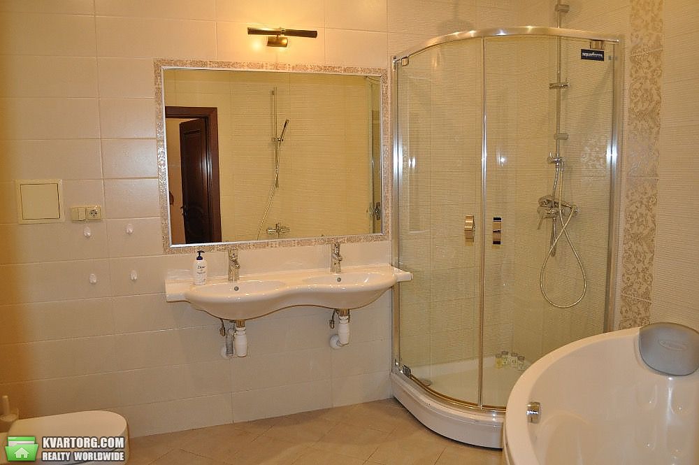 Rent out 4-room apartment. Киев,  Саксаганского — photo 9