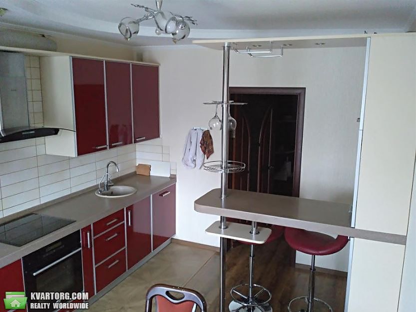 Sell 3-room apartment. Киев,  Урловская — photo 1