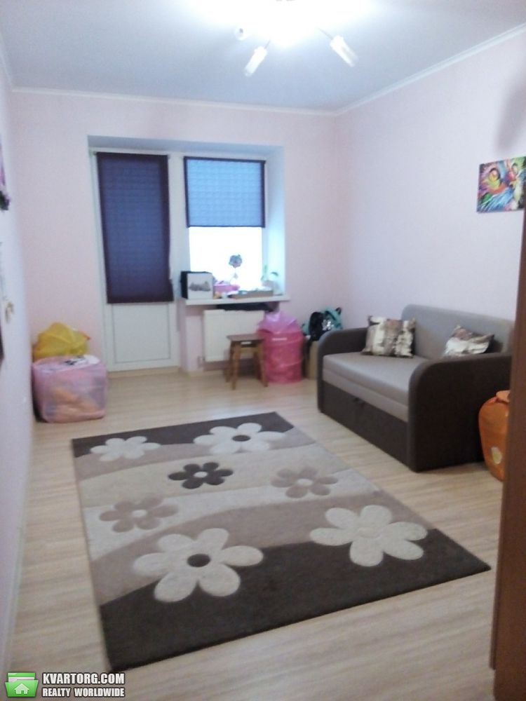 Sell 2-room apartment. Киевская обл., Гагарина — photo 1