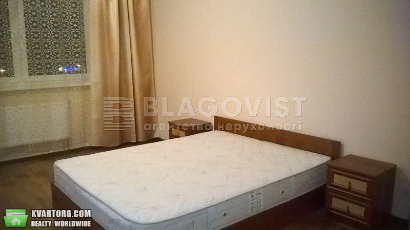 Rent out 1-room apartment. Киев,  Воскресенская — photo 2