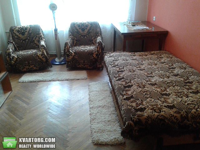 Rent out 2-room apartment. Киев, б-р Верховного Совета — photo 5
