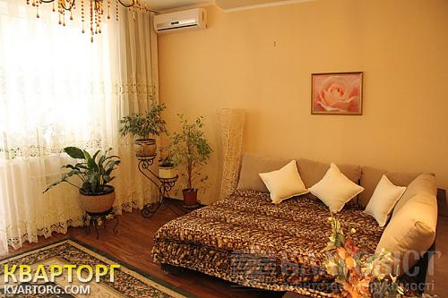 Rent out 2-room apartment. Киев,  Урловская — photo 2