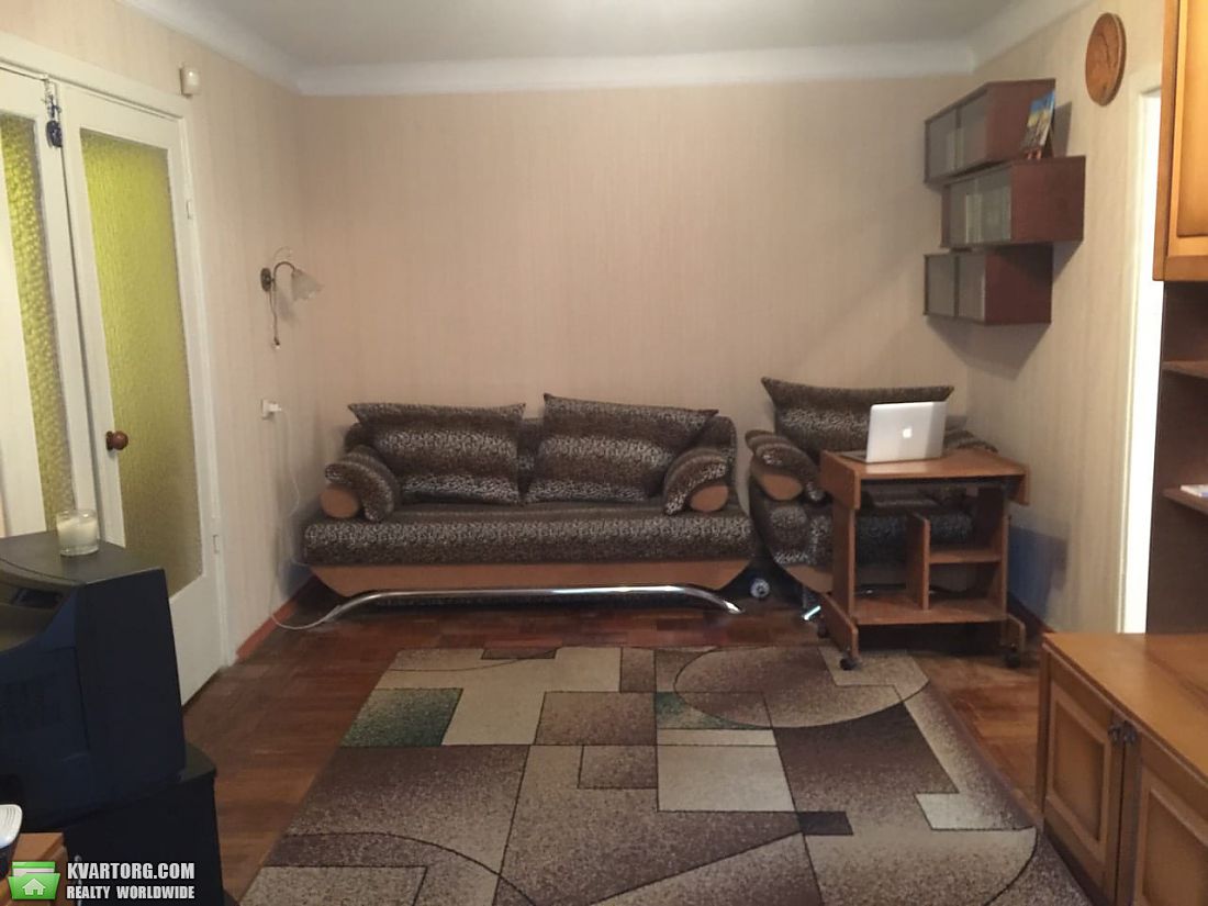 Rent out 2-room apartment. Киев,  Ереванская — photo 5