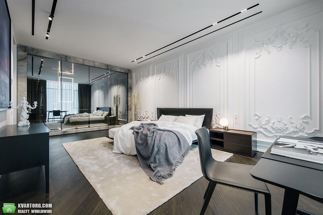 Sell 4-room apartment. Киев, Ивана Мазепы — photo 1