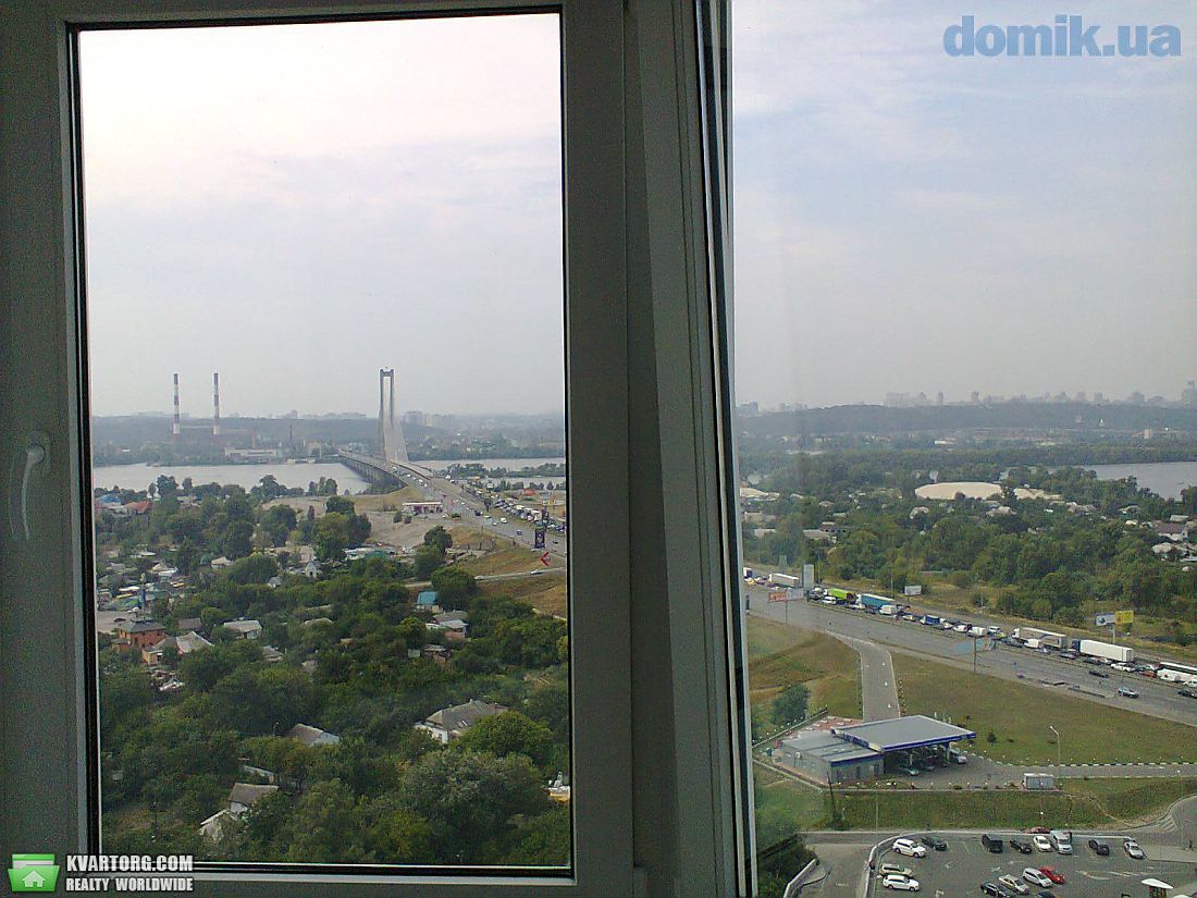 Rent out 1-room apartment. Киев, Бажана — photo 1