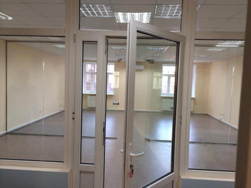 Rent out office. Киев, Ирининская — photo 3