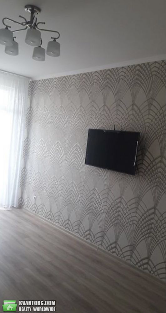 Rent out 2-room apartment. Львов, Угорська — photo 4