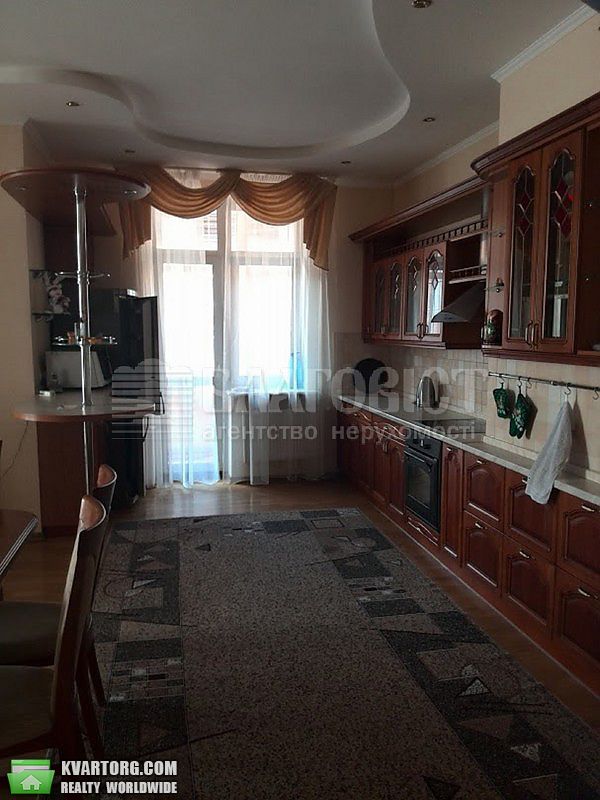 Rent out 3-room apartment. Киев,  Щорса — photo 2