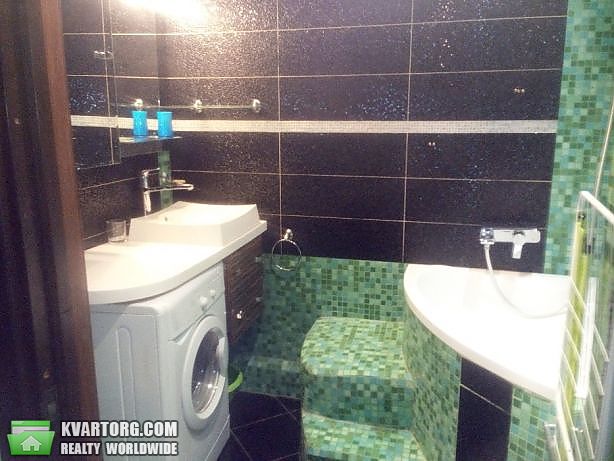 Rent out 2-room apartment. Киев, Гагарина — photo 3