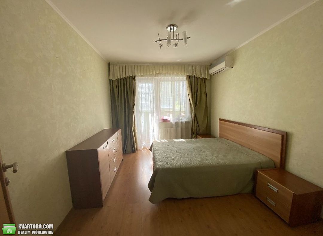 Rent out 2-room apartment. Киев,  Глушкова пр — photo 9