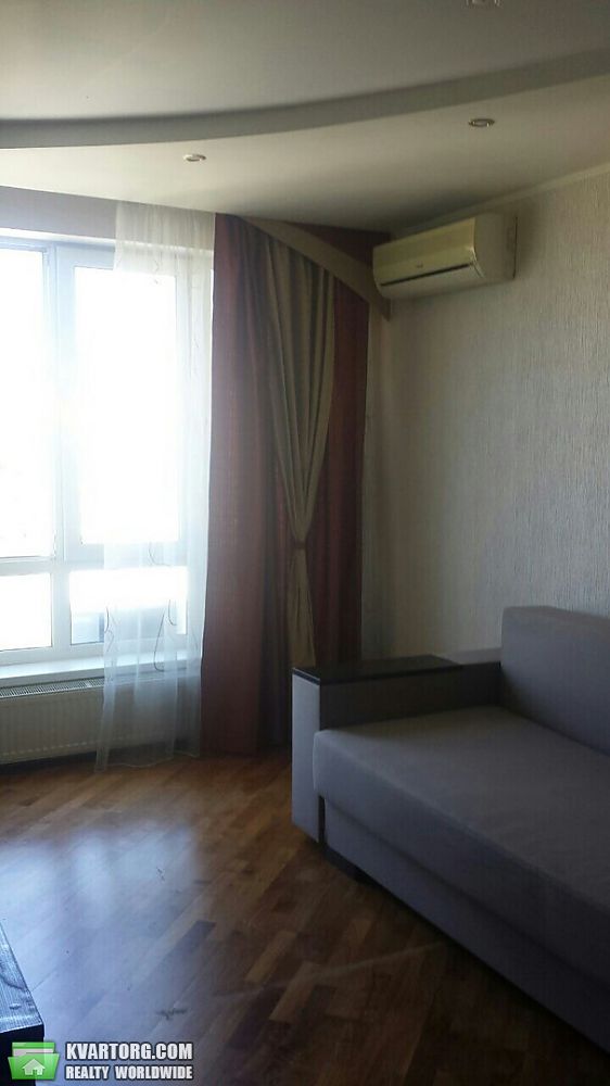 Sell 1-room apartment. Киев,  Баумана — photo 2