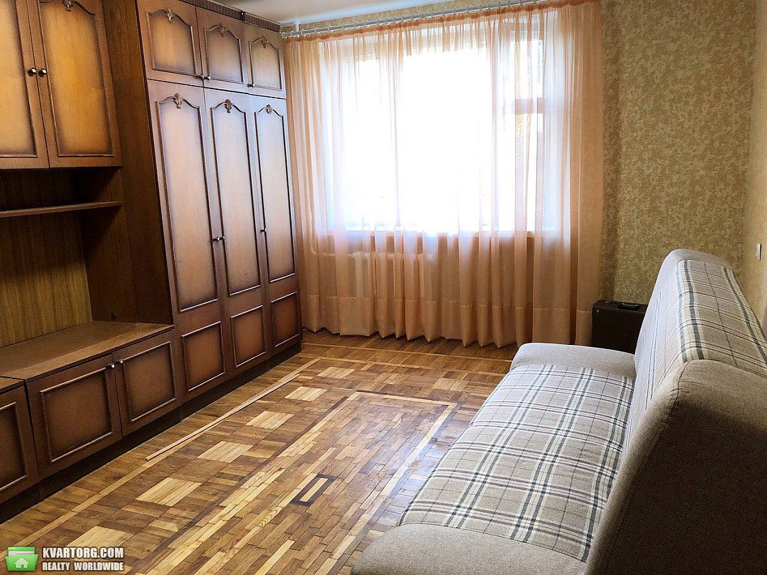 Rent out 3-room apartment. Киев,  Симиренко — photo 2