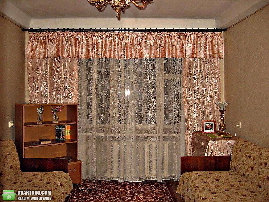 Rent out 2-room apartment. Киев,  Стратегическое шоссе — photo 3
