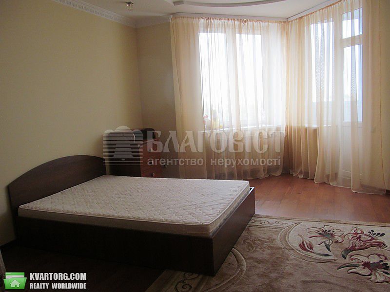 Rent out 3-room apartment. Киев,  Здолбуновская — photo 3