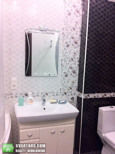 Rent out 2-room apartment. Киев, Героев Сталинграда пр — photo 4