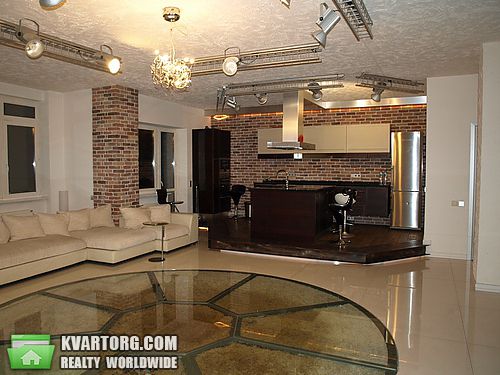 Sell 3-room apartment. Киев,  Тургеневская — photo 1