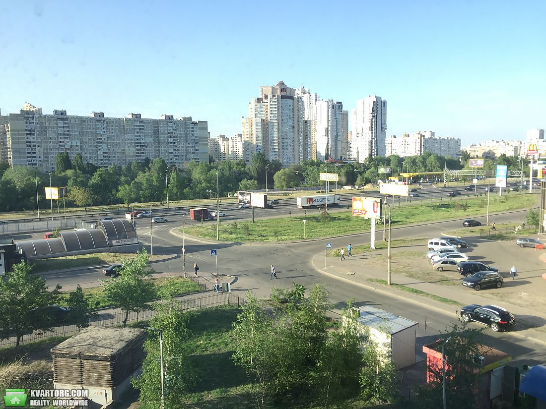 Sell 3-room apartment. Киев,  Бажана — photo 7