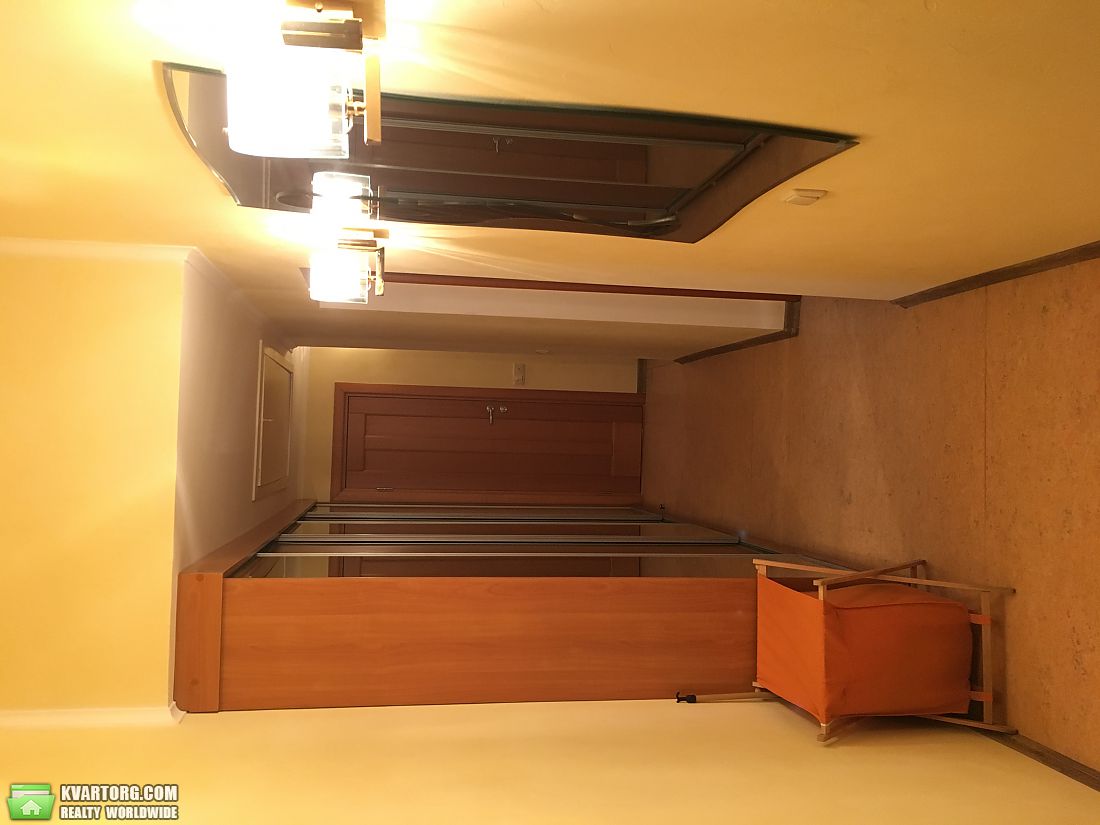Rent out 2-room apartment. Киев, Владимирская — photo 4