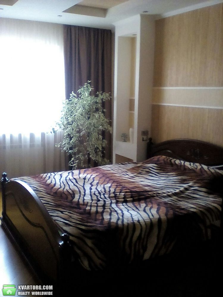 Rent out 2-room apartment. Киев,  Верховного Совета бул — photo 7