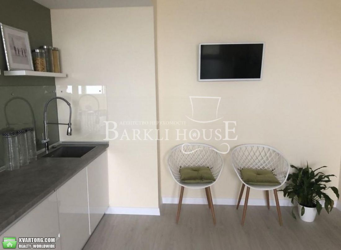 Rent out 3-room apartment. Киев,  Глушкова пр — photo 3