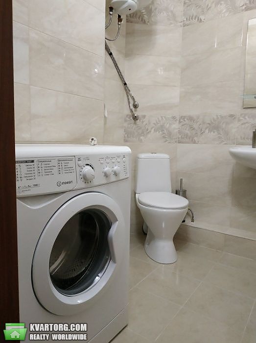 Rent out 1-room apartment. Киев,  Ясиноватский пер — photo 9
