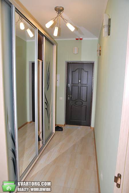 Rent out 2-room apartment. Киев,  Вильямса — photo 4