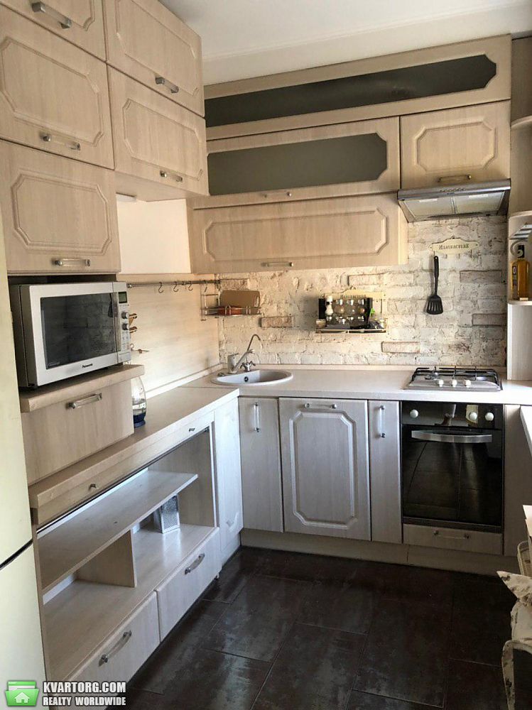 Rent out 2-room apartment. Киев,  Гоголевская — photo 2