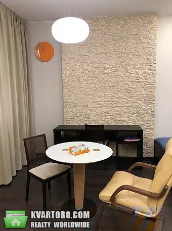 Rent out 1-room apartment. Киев,  Жилянская — photo 7