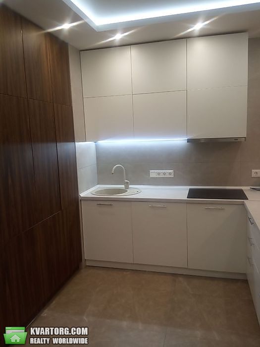 Rent out 3-room apartment. Киев,  Златоустовская — photo 9