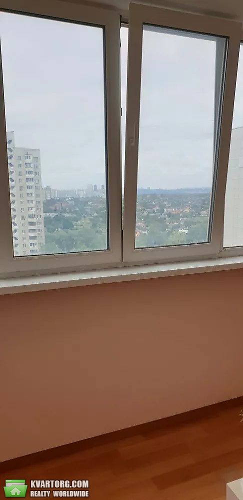 Rent out 3-room apartment. Киев, Лисковская — photo 10