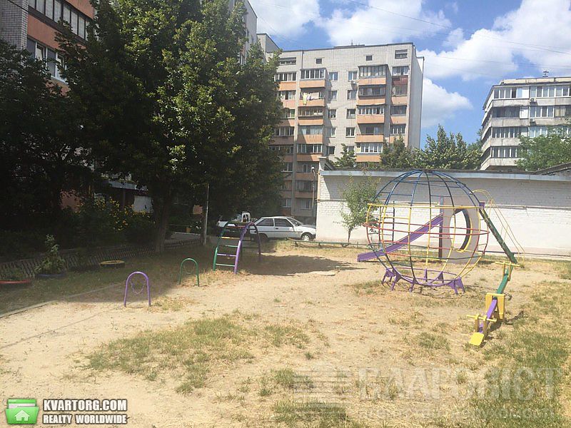 Sell 2-room apartment. Киев,  Захаровская — photo 1