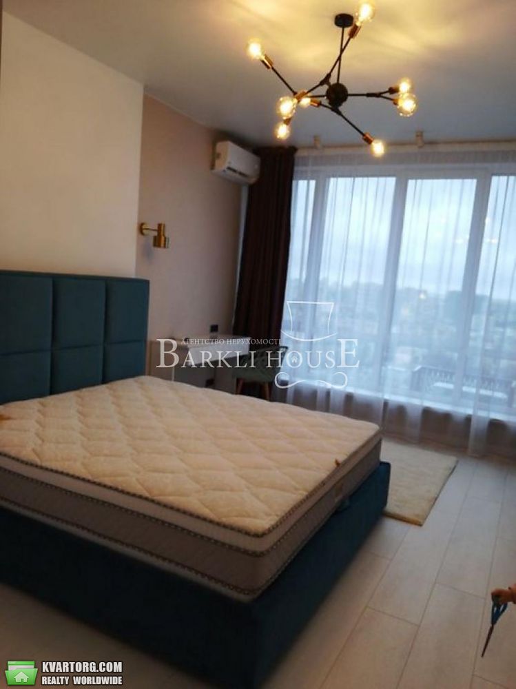 Rent out 2-room apartment. Киев, Бульварно Кудрявская — photo 5