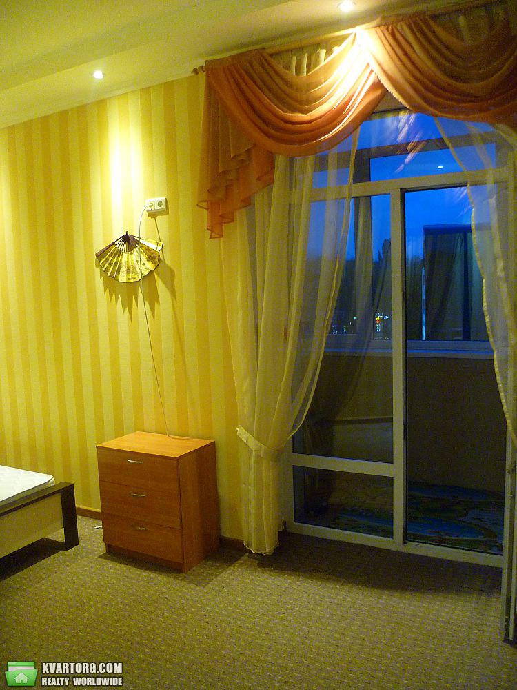 Rent out 2-room apartment. Киев,  Воздухофлотский пр — photo 7
