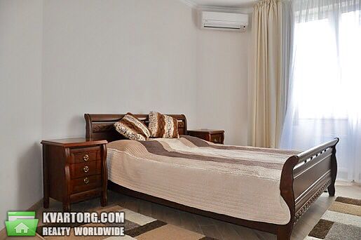 Rent out 4-room apartment. Киев,  Полтавская — photo 5