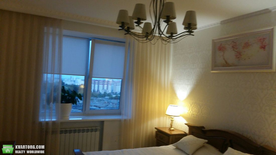 Rent out 3-room apartment. Киев,  Амосова — photo 7
