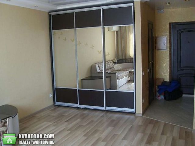 Sell 1-room apartment. Киев,  Урловская — photo 1