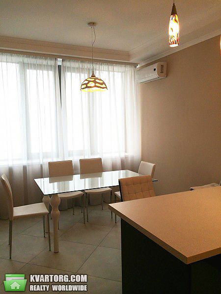 Rent out 2-room apartment. Киев,  Днепровская наб — photo 5