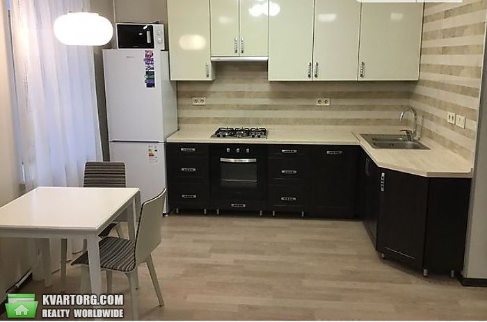 Rent out 1-room apartment. Киев,  Большая Житомирская — photo 6