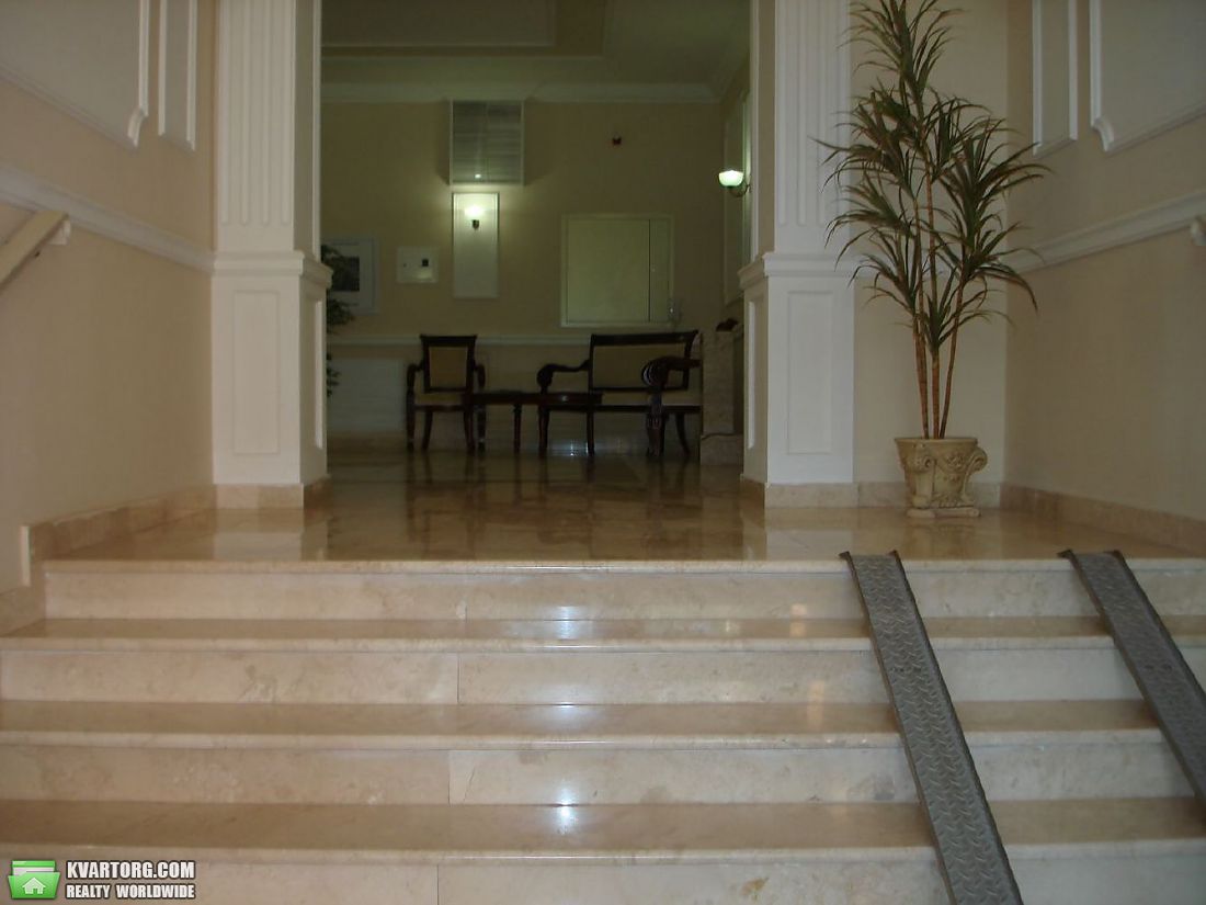 Sell 4-room apartment. Одесса, Кирпичный пер. — photo 2