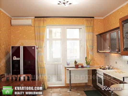 Rent out 3-room apartment. Киев, Евгения Коновальца — photo 5