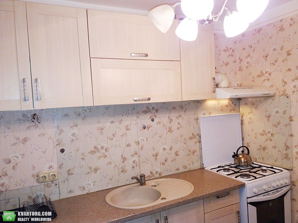 Rent out 1-room apartment. Киев, искровская — photo 2