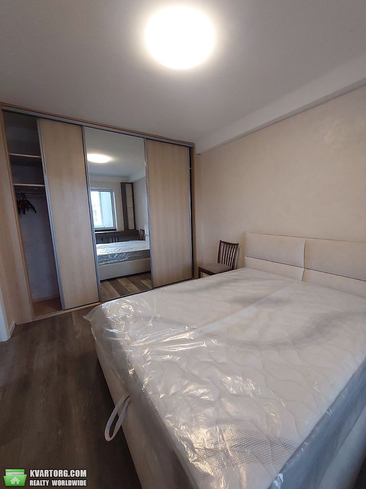 Rent out 2-room apartment. Киев, Саксаганского — photo 3