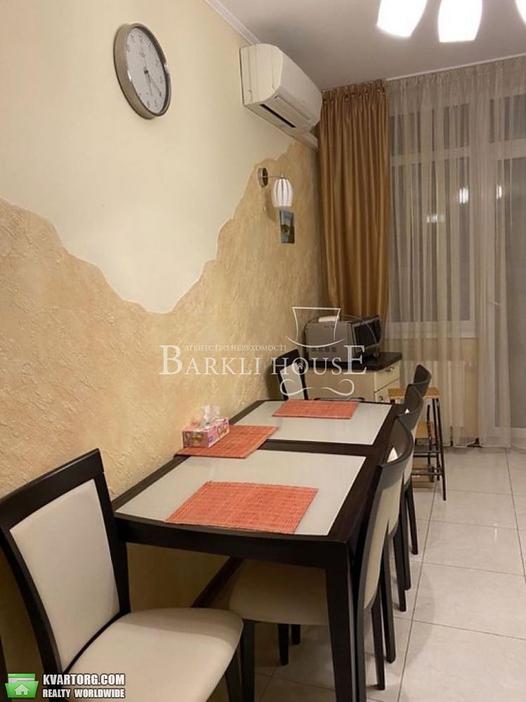 Rent out 3-room apartment. Киев,  Ушакова — photo 3