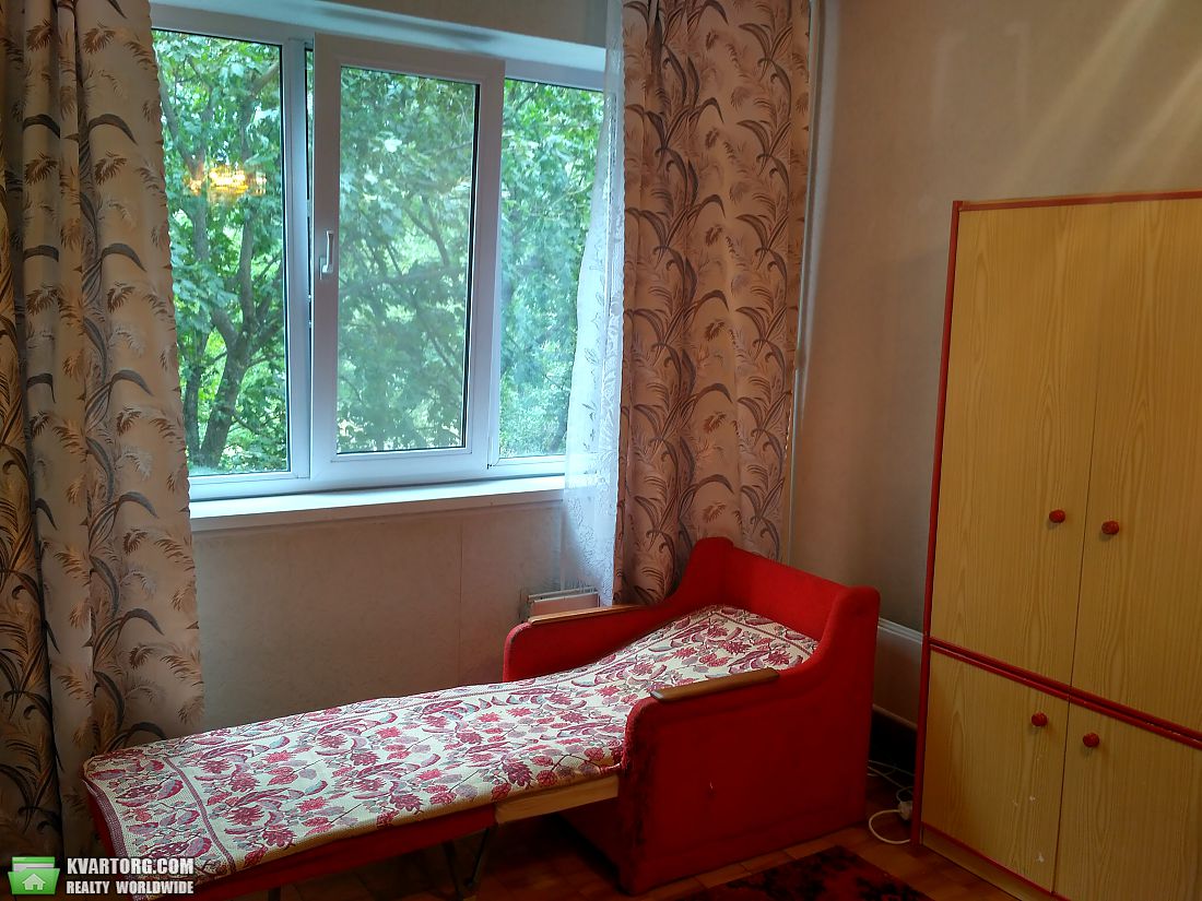 Rent out 3-room apartment. Киев,  Симиренко — photo 7