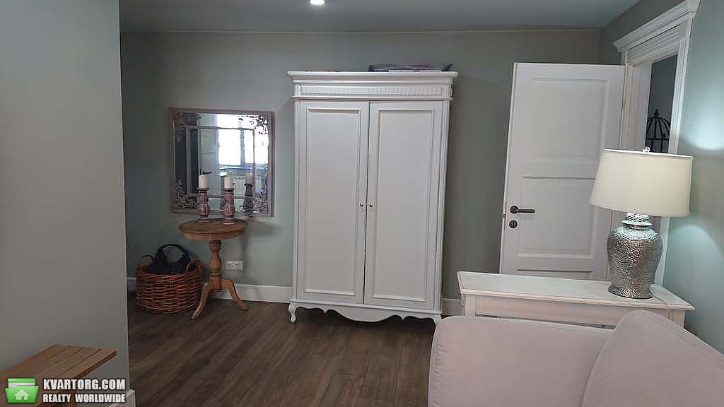 Rent out 2-room apartment. Киев,  Франко — photo 7
