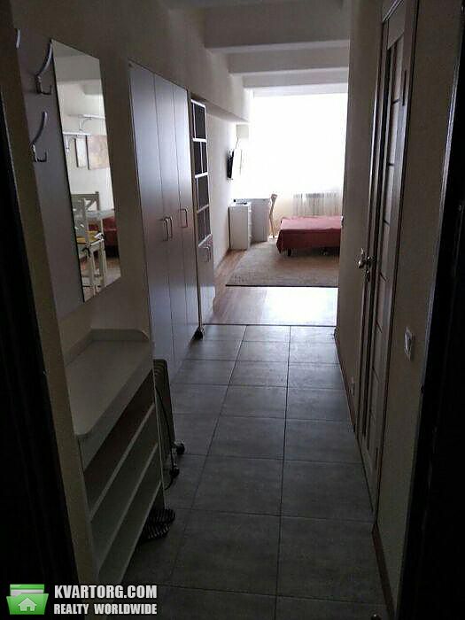 Rent out 1-room apartment. Киев,  Машиностроительная — photo 3