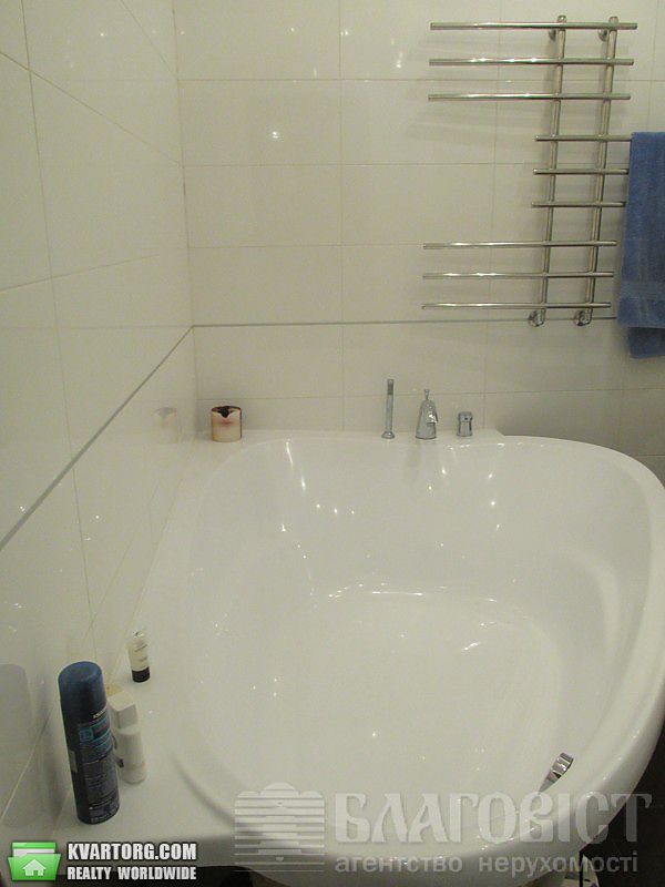 Sell 3-room apartment. Киев,  Верховинца — photo 3
