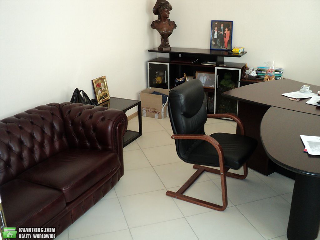 Rent out office. Киев,  Малая Житомирская — photo 1