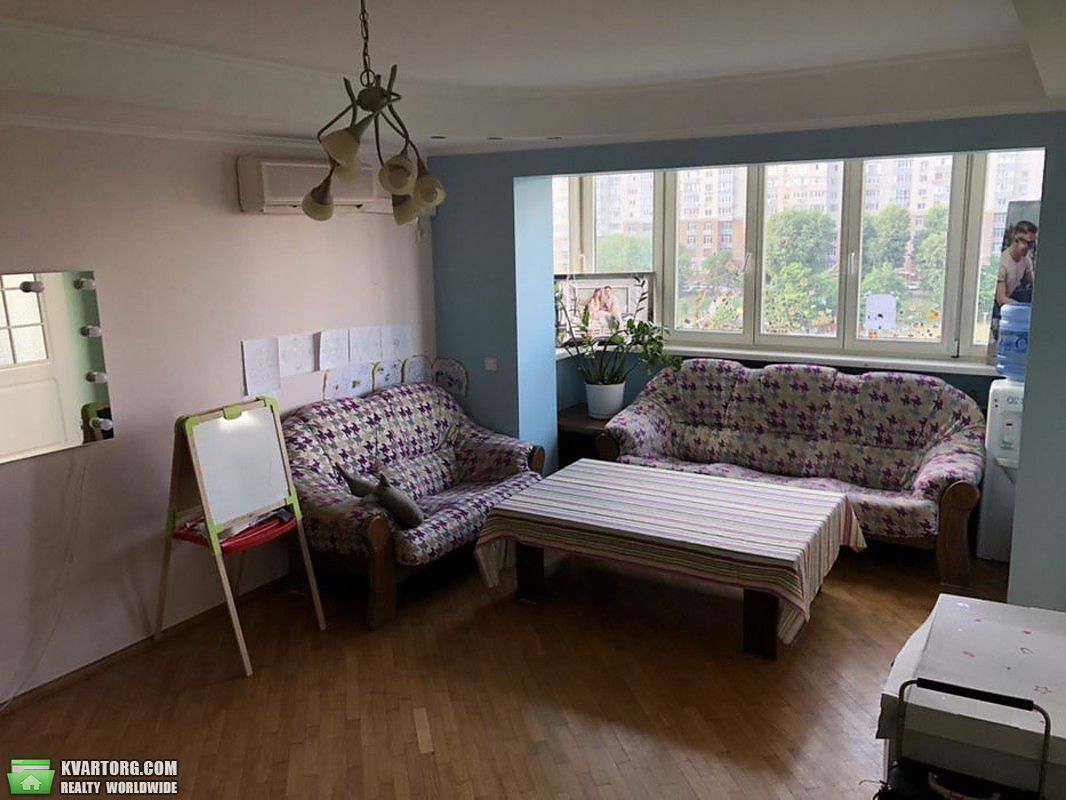 Sell 3-room apartment. Киев,  Энтузиастов — photo 1