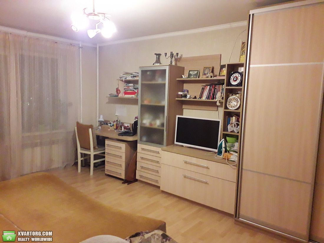 Sell 2-room apartment. Киев,  Приборный пер — photo 2